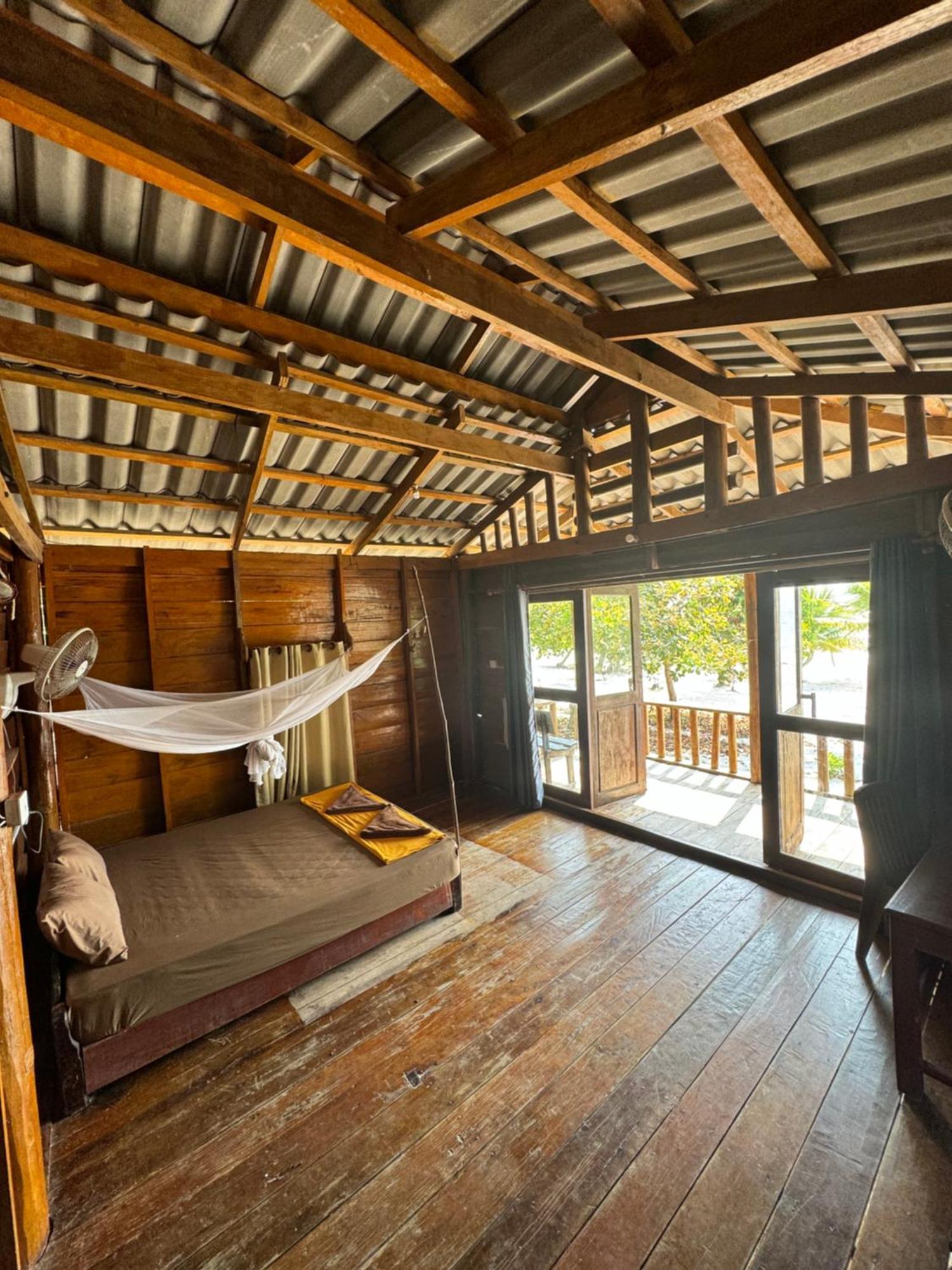 Rafikis Ostello Isola di Koh Rong Esterno foto