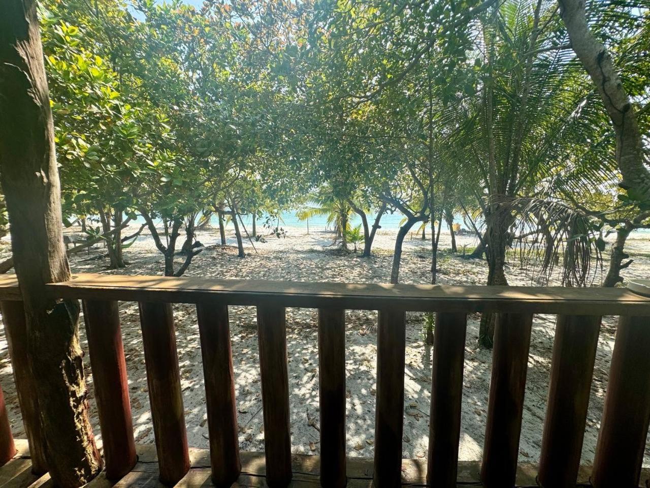 Rafikis Ostello Isola di Koh Rong Esterno foto