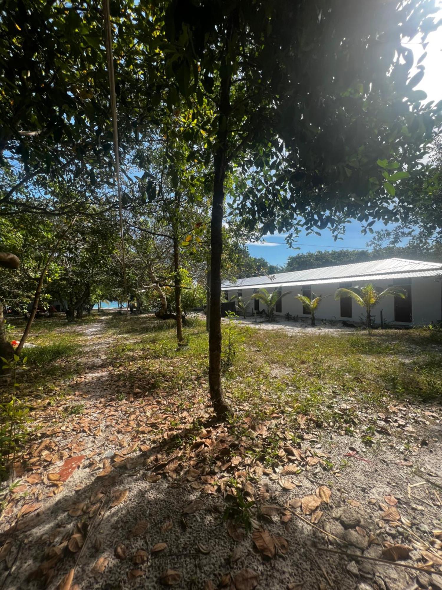 Rafikis Ostello Isola di Koh Rong Esterno foto